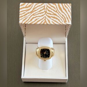 Jessica Simpson Gold Tone Stretch Fit Glitter Ring Watch Square Frame One Size
